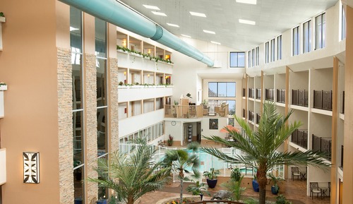 Habitación, 1 cama de matrimonio grande con sofá cama (Atrium View)