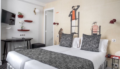 Habitación Familiar, 2 habitaciones -Minibar soft y bandeja de cortesía, Chromecast - Prensa digital