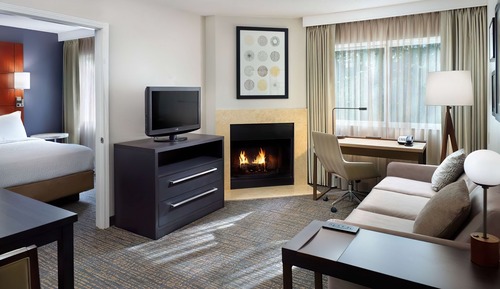 Suite, varias camas, balcón (Two Bedroom 2 Queens)
