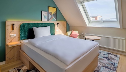 Habitación, 1 cama de matrimonio, cocina básica