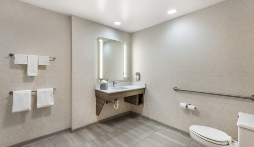 Habitación estándar, 2 camas dobles (Communication Accessible)