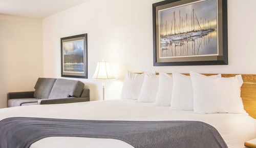 Habitación básica, 1 cama de matrimonio grande con sofá cama, no fumadores
