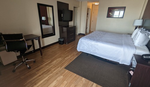 Suite, 1 cama de matrimonio grande, bañera de hidromasaje (2 Room, Smoke Free)