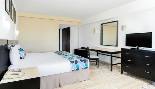 Habitación estándar, 1 cama de matrimonio grande, vistas al jardín