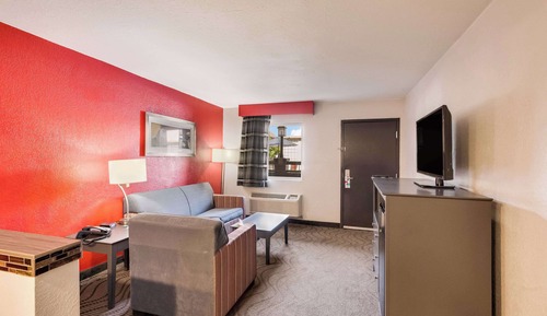 Suite, no fumadores, bañera de hidromasaje (2 Queen Beds & 1 Sofa Bed)
