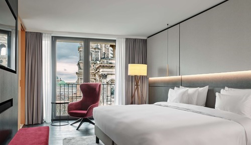 Suite (Nikolai)