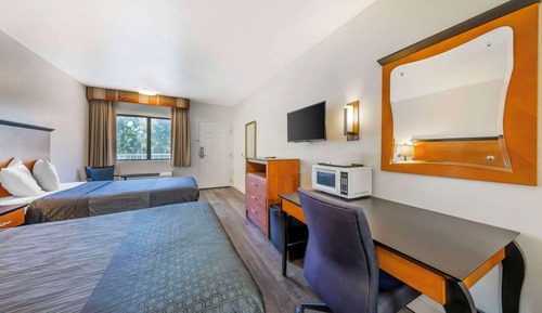 Habitación estándar doble, 2 camas dobles, no fumadores