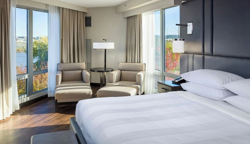 Suite presidencial, 1 cama de matrimonio grande, no fumadores, vistas al río