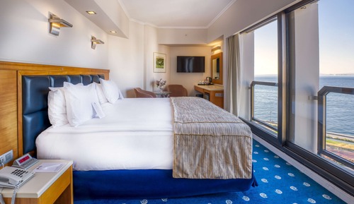 Habitación estándar, 1 cama de matrimonio grande, bañera de hidromasaje, vistas al mar