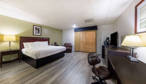 Estudio, 1 cama de matrimonio grande, no fumadores, vistas a la piscina