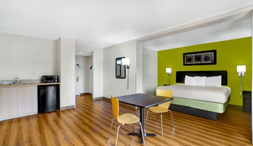Habitación estándar, 1 cama de matrimonio grande, fumadores, frigorífico y microondas