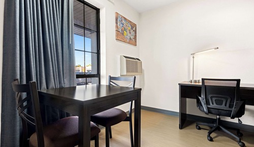 Habitación, 1 cama de matrimonio grande, accesible para personas con discapacidad, no fumadores