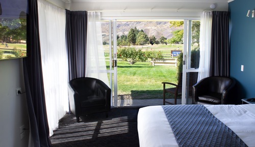 Estudio superior, 1 cama de matrimonio grande, vistas al campo de golf