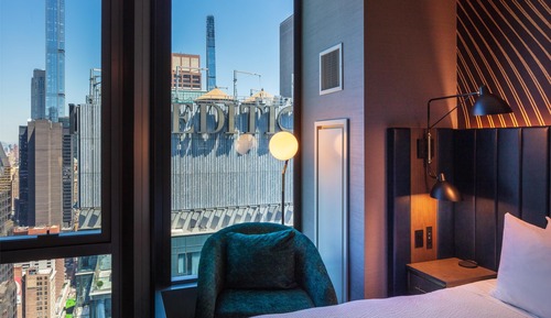 Habitación, 1 cama de matrimonio grande, vistas a la ciudad