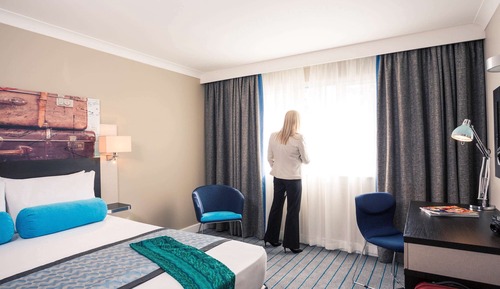 Superior Room, 1 Queen Bed with Sofa bed, Non Smoking