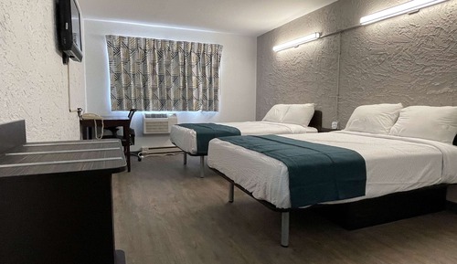 Habitación estándar, 2 camas dobles, accesible para personas con discapacidad, no fumadores