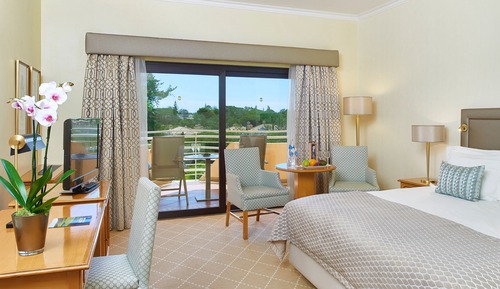 Habitación con 1 cama doble o 2 individuales, vistas al jardín (Golf Side)