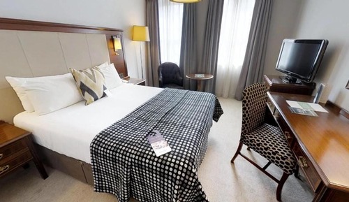 Habitación clásica con 2 camas individuales, 1 cama doble