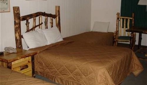 Habitación, baño privado (Log Room 3 Beds)