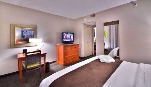 Suite básica, 1 cama de matrimonio grande, bañera (Mobility & Hearing)