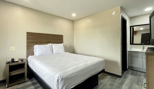 Habitación básica, 1 cama de matrimonio