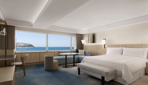 Executive Grand, Club lounge access, Junior Suite, 1 King, Haeundae Beach view