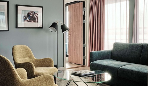 Suite presidencial, balcón, vistas al puerto