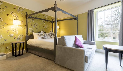Suite, 1 cama de matrimonio grande con sofá cama
