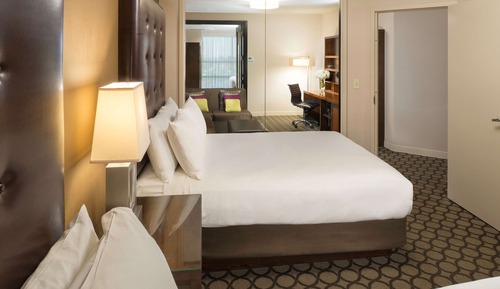 Suite, 2 habitaciones (1 King Bed and 2 Queen Beds)