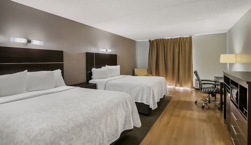 Suite estándar, 2 camas de matrimonio, balcón (Kitchenette, Smoke Free)