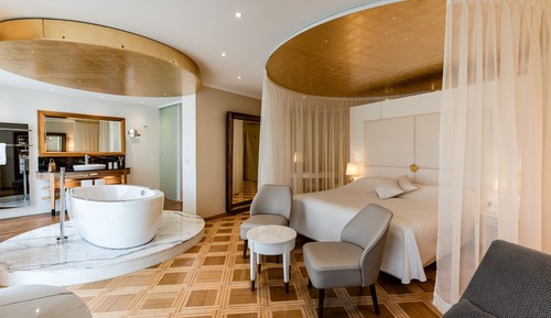 Suite romántica, 1 cama de matrimonio grande, balcón, vistas al río