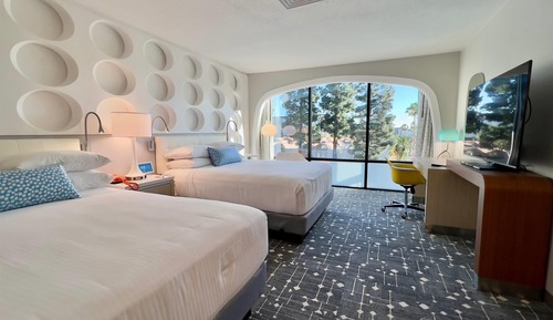 House of the Retro Future One-Bedroom Suite, 2 Queen Beds, Non-Smoking