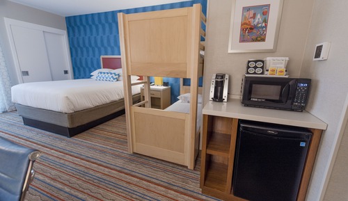 Habitación, varias camas, accesible para personas con discapacidad (Building 1, Mobility)