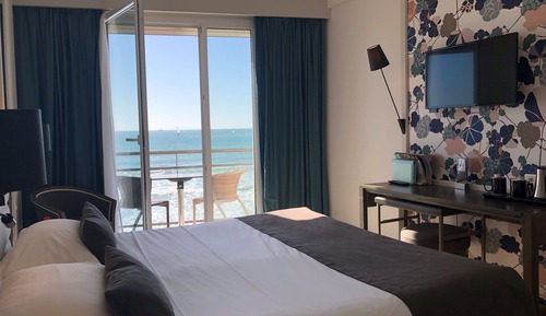 Habitación Confort doble, balcón, vistas al mar