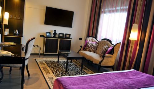 Suite, 1 cama de matrimonio grande (Additional Living Area)