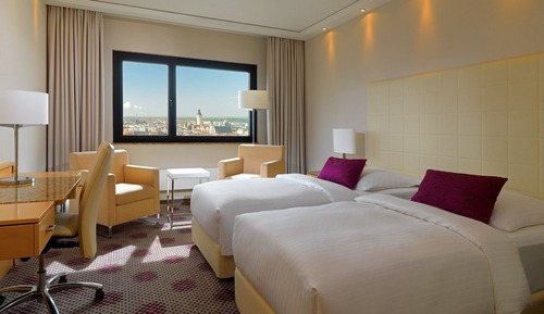 Habitación Deluxe, 1 cama de matrimonio grande, vistas a la ciudad