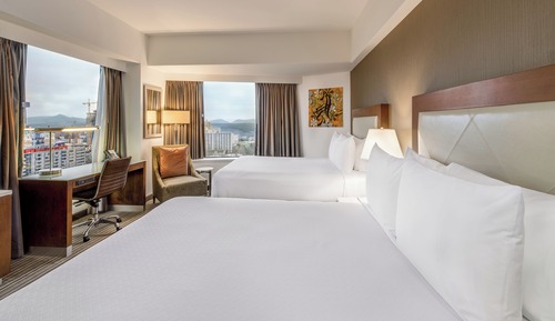Habitación Premium, 2 camas de matrimonio, no fumadores (Space Needle View)