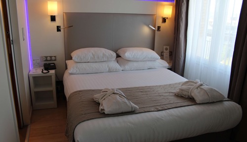 Habitación Confort, 1 cama de matrimonio, no fumadores, balcón