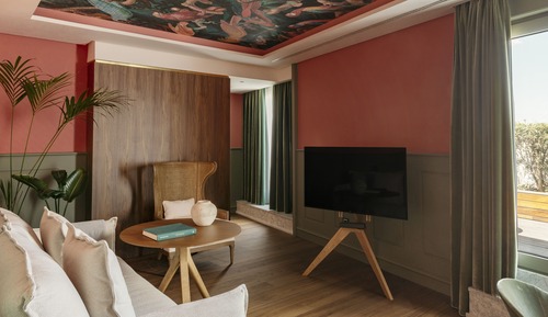 Master Suite Red Level