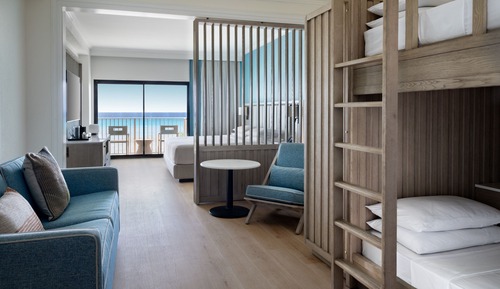 Suite familiar, 1 cama de matrimonio grande con sofá cama, frente al mar
