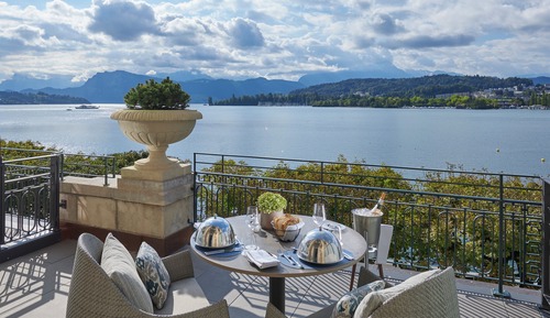 Suite junior, terraza, vistas al lago