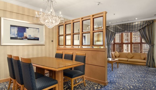 One Bedroom Suite Haram View With Two Twin Beds