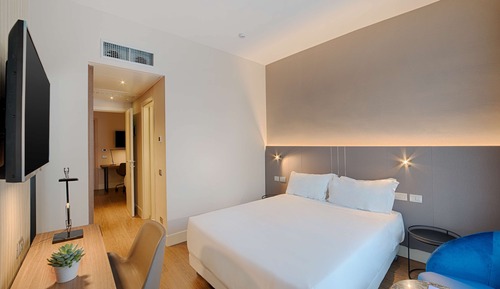 Habitación familiar (Adjoining Room, extra bed 5 Adults)