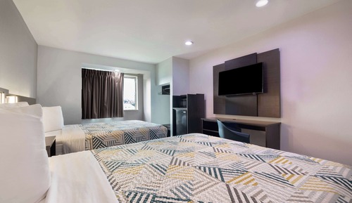 Habitación superior, 2 camas de matrimonio, no fumadores, frigorífico y microondas