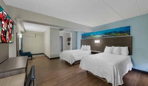 Suite, 2 camas dobles (Kitchen, Smoke Free)
