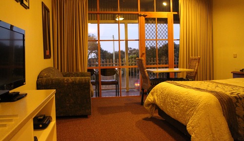 Suite estándar, 1 habitación, no fumadores, cocina básica (Balcony Bayview - 3 Night Special)