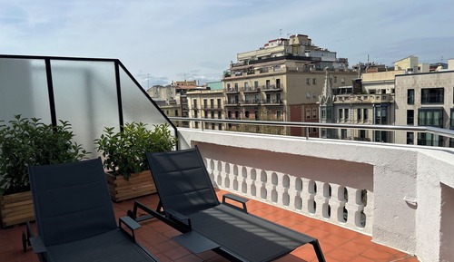 Habitación superior con 1 cama doble o 2 individuales, terraza
