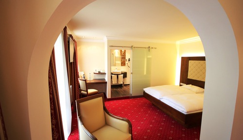 Suite junior (Main Building)