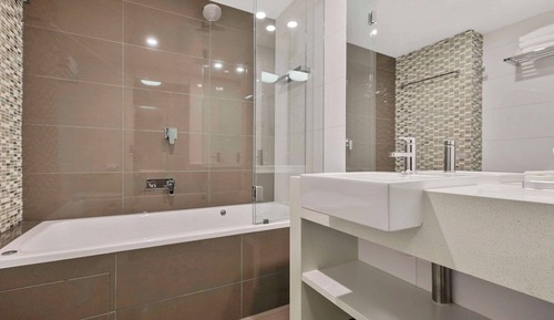 Habitación Deluxe, 1 cama de matrimonio grande, bañera de hidromasaje