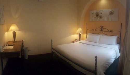 Master Suite with A/C and Jacuzzi